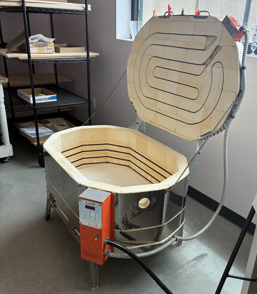 24 X 40 X 12" Jen-Ken kiln for fusing and slumping